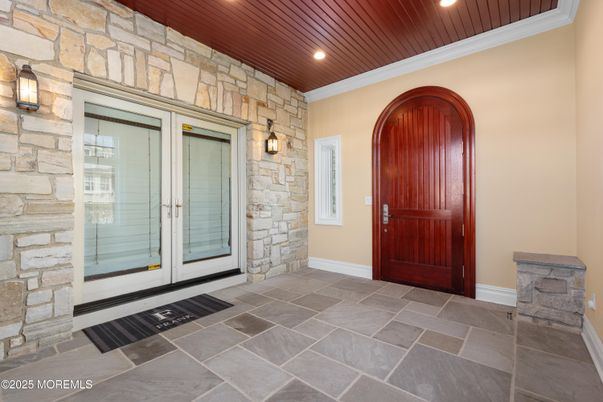Exterior, Recessed Lighting
