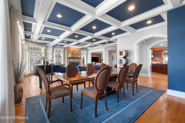 Dining room, Fireplace, Interior, Recessed Lighting, Wood Texture Flooring