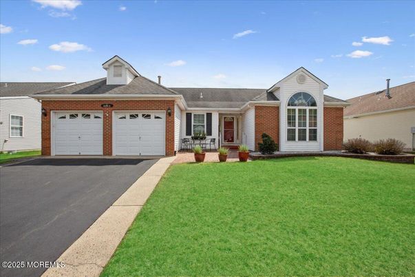 Attached, Exterior, Facade, Brick Facade, Ranch