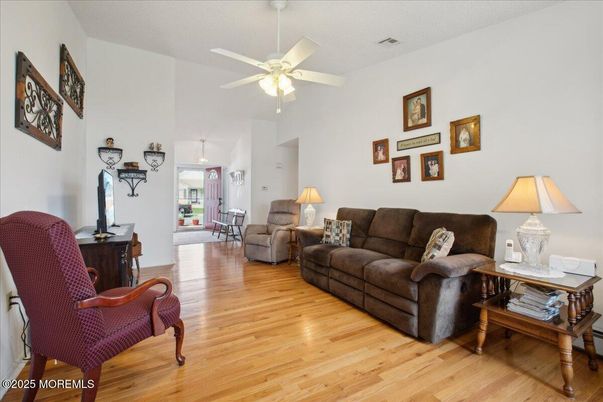 Interior, Living room, Pendant Lights, Wood Texture Flooring