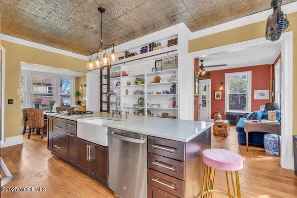 Dining room, Interior, Kitchen, Pendant Lights, Stainless Steel Appliances, Wood Texture Flooring