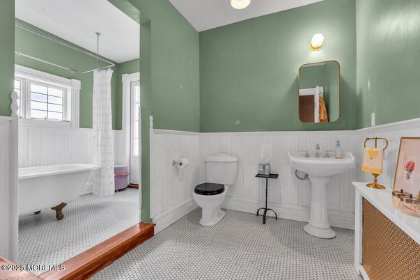 Bathroom, Dual Sink Vanities, Free Standing Baths, Interior