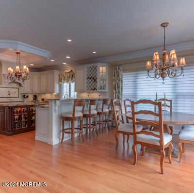 Chandelier, Dining room, Interior, Kitchen, Recessed Lighting, Wood Texture Flooring