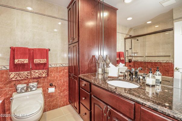 Bathroom, Dual Sink Vanities, Glass Shower, Interior, Recessed Lighting