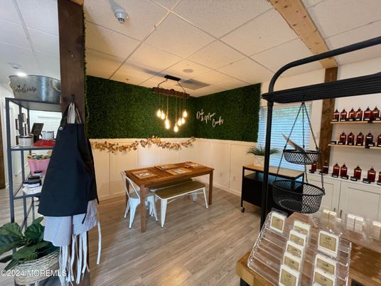 Dining room, Interior, Pendant Lights, Piano, Wood Texture Flooring