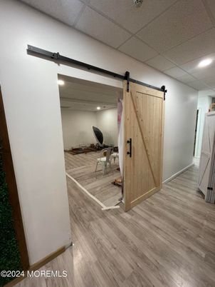 Fitness Equipment, Interior, Recessed Lighting, Wood Texture Flooring