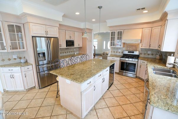 Interior, Kitchen, Pendant Lights, Recessed Lighting, Stainless Steel Appliances
