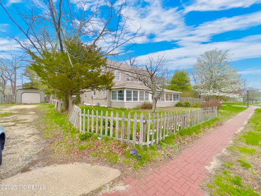 Backyard, Detached Garage, Exterior