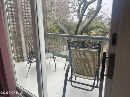 Exterior, Sun Room