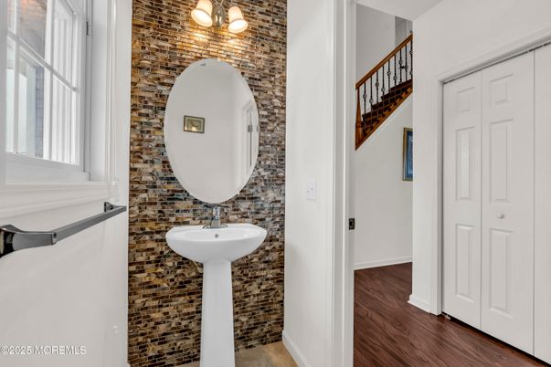 Bathroom, Interior, Stone Walls, Wood Texture Flooring