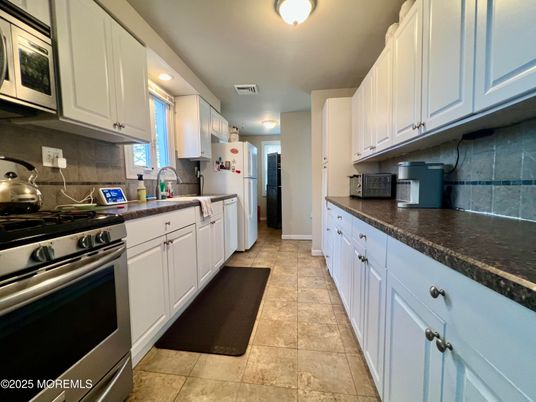 Interior, Kitchen, Stainless Steel Appliances