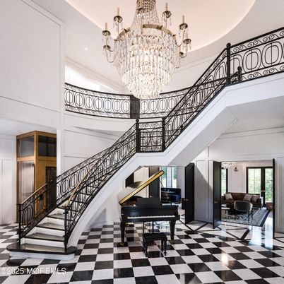 Chandelier, Interior, Piano, Recessed Lighting