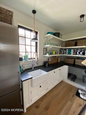 Interior, Kitchen, Pendant Lights, Wood Texture Flooring