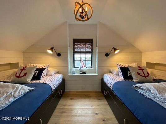 Bedroom, Interior, Pendant Lights, Wood Texture Flooring