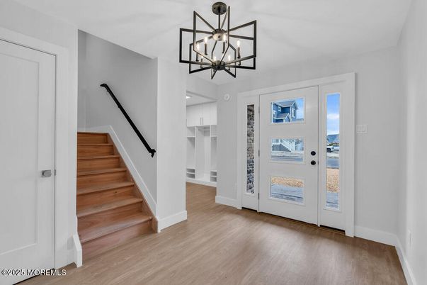 Interior, Pendant Lights, Wood Texture Flooring