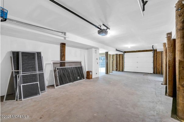 Garage, Interior