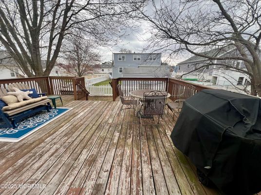 Exterior, Wood Texture Flooring