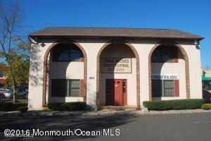 Exterior, Facade, None