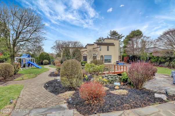 Backyard, Exterior, Playground