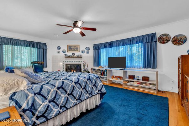 Bedroom, Fireplace, Interior, Wood Texture Flooring