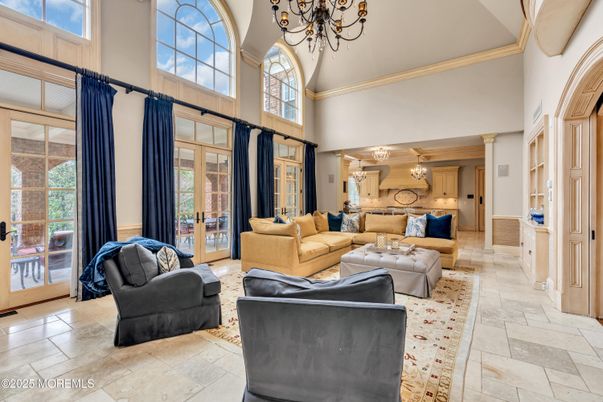 Chandelier, Interior, Living room