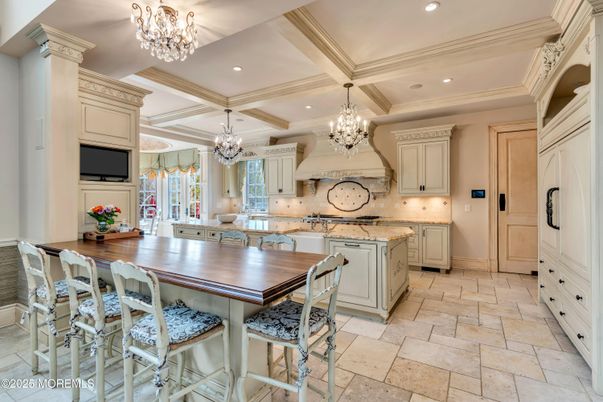 Chandelier, Dining room, Interior, Kitchen, Recessed Lighting