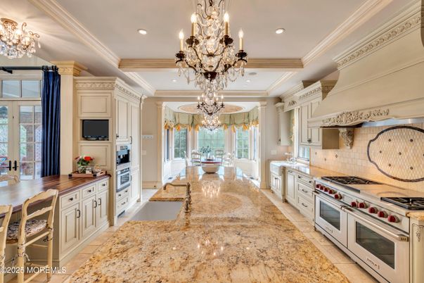 Chandelier, Interior, Kitchen, Recessed Lighting, Stainless Steel Appliances