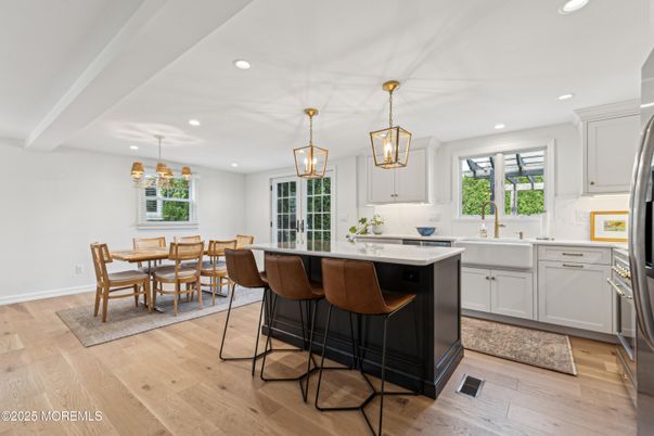 Dining room, Interior, Kitchen, Pendant Lights, Recessed Lighting, Wood Texture Flooring