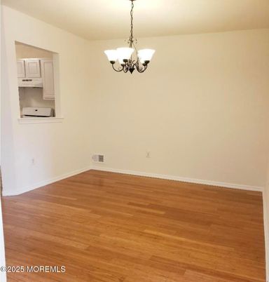 Chandelier, Empty room, Interior, Wood Texture Flooring