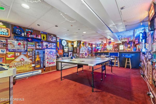Game Room, Interior, Recessed Lighting