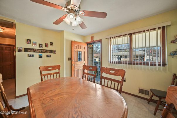 Dining room, Interior