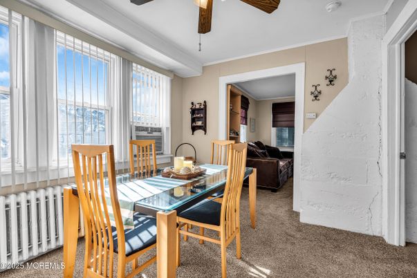 Dining room, Interior