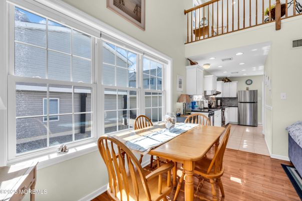 Dining room, Interior, Kitchen, Recessed Lighting, Wood Texture Flooring
