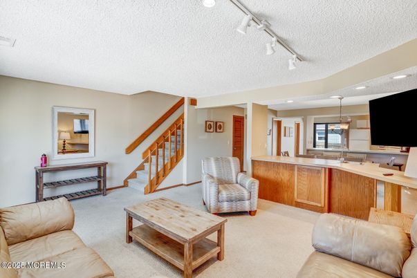 Interior, Living room, Pendant Lights, Recessed Lighting