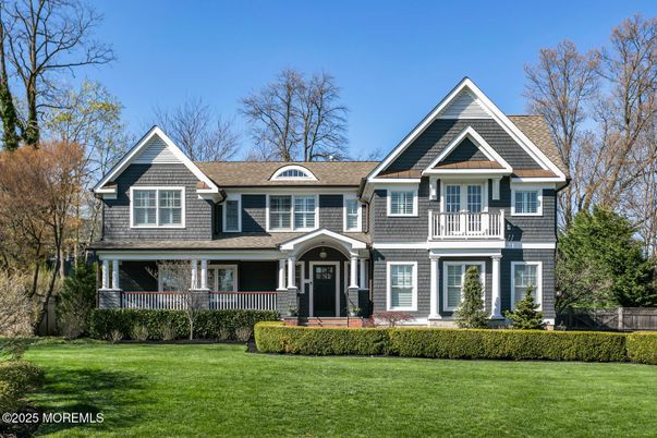 Exterior, Facade, Queen Anne Victorian