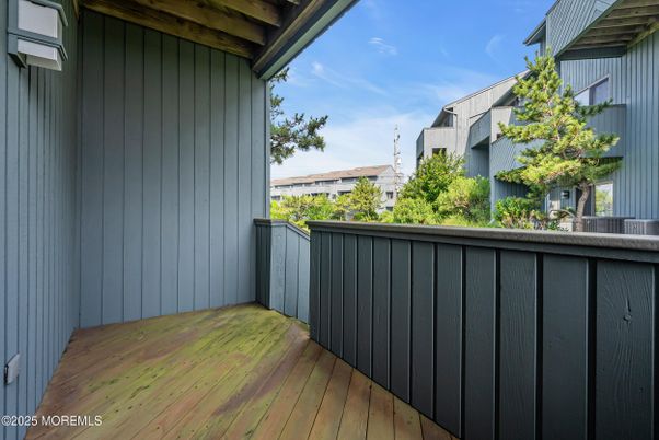 Exterior, Wood Texture Flooring