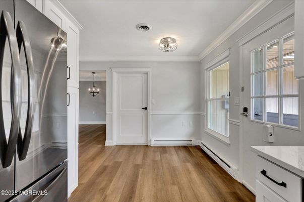 Empty room, Interior, Pendant Lights, Wood Texture Flooring
