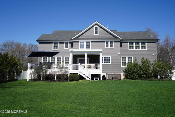 Exterior, Facade, Farmhouse