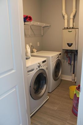 Interior, Utility Closets, Washer, Wood Texture Flooring
