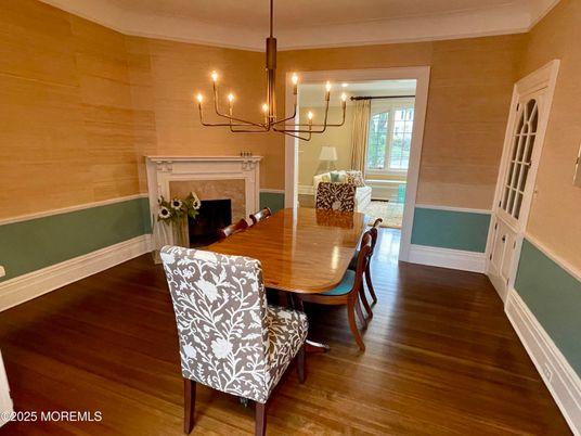 Chandelier, Dining room, Fireplace, Interior, Wood Texture Flooring