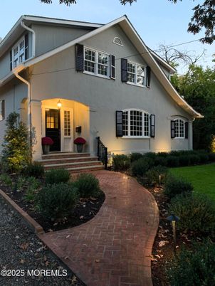 Exterior, Facade, American Craftsman