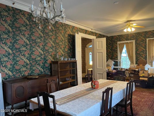 Chandelier, Dining room, Interior