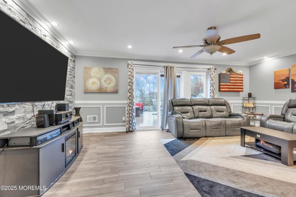 Interior, Living room, Recessed Lighting, Wood Texture Flooring