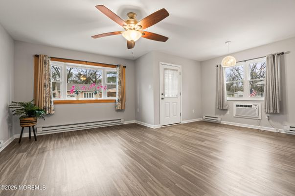 Empty room, Interior, Pendant Lights, Wood Texture Flooring