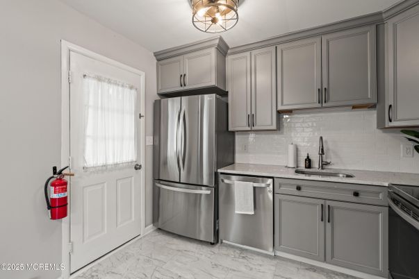 Interior, Kitchen, Marble, Stainless Steel Appliances