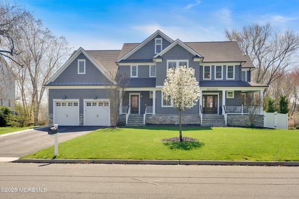 Attached, Exterior, Facade, Farmhouse