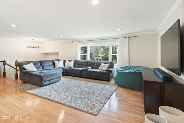 Chandelier, Interior, Living room, Recessed Lighting, Wood Texture Flooring
