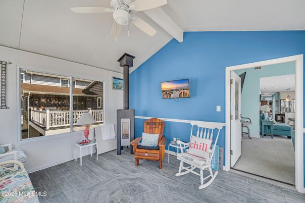 Fireplace, Interior, Kitchen, Recessed Lighting