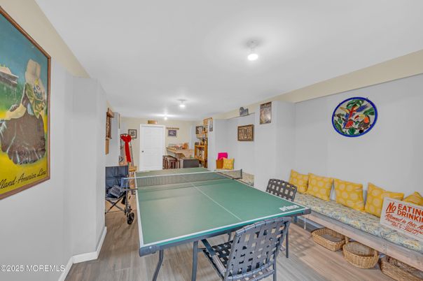 Game Room, Interior, Wood Texture Flooring