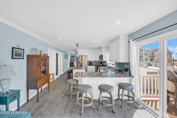 Interior, Kitchen, Recessed Lighting